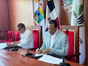 Pro Consumidor y Alcaldía de Cotuí acuerdan apertura de oficina de atención ciudadana
