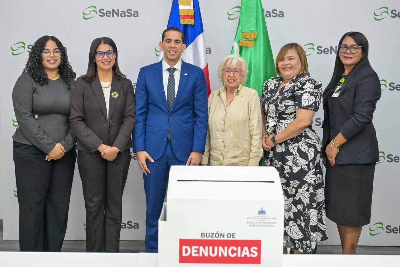 SeNaSa fortalece la transparencia con instalación de Buzón Físico de Denuncia Ciudadana