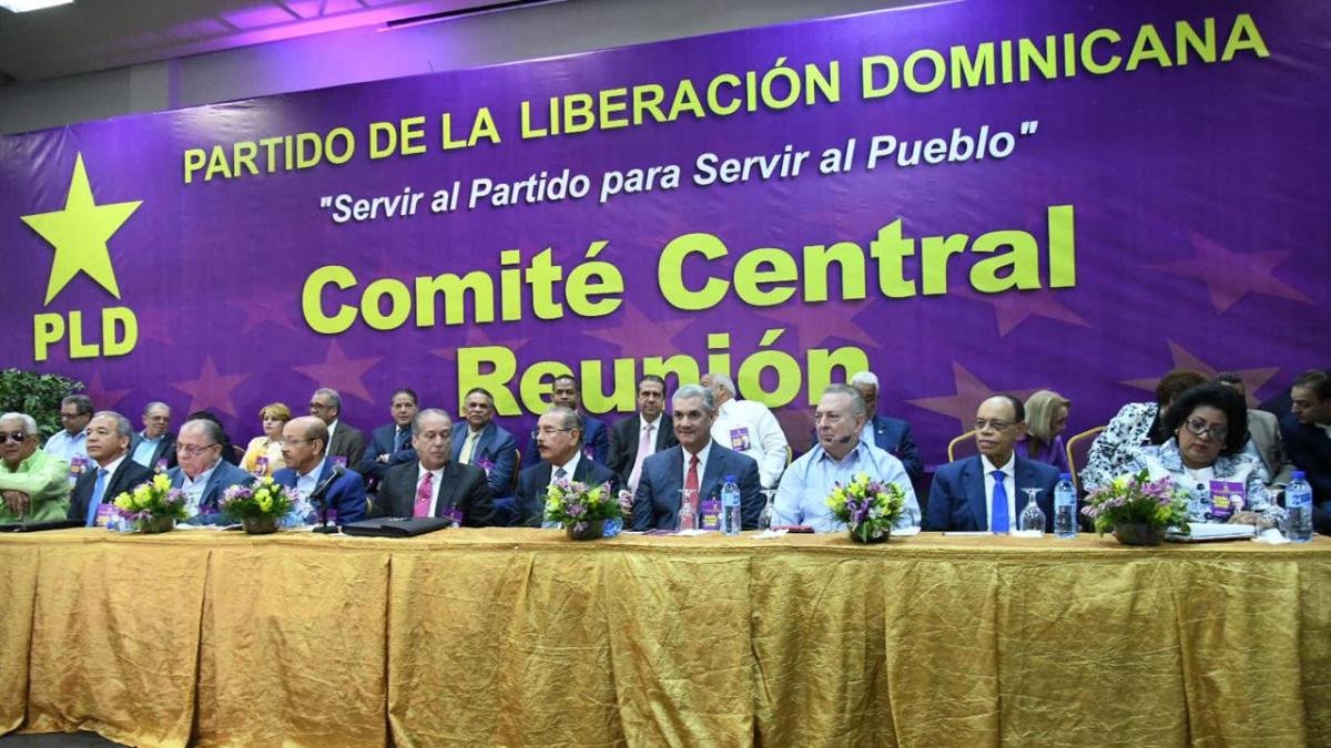 Olivares critica adelanto de precampaña del PLD y advierte que viola la Ley Electoral