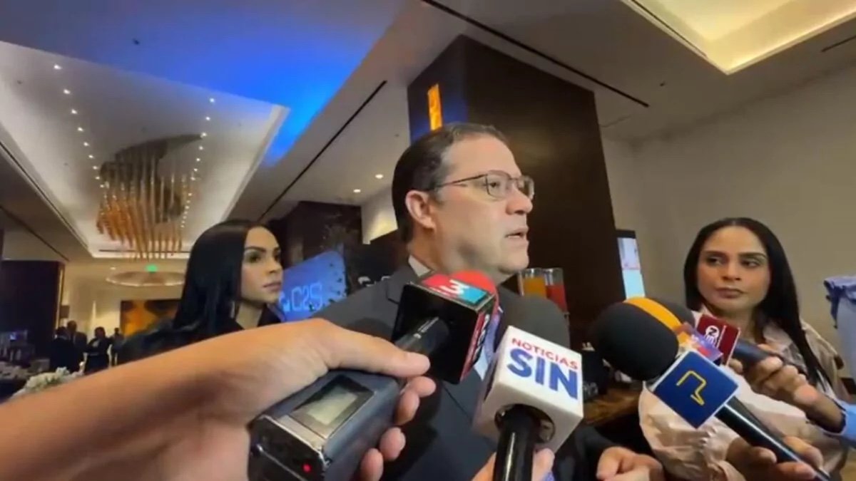 RD está preparada para enfrentar impacto del conflicto en Medio Oriente, afirma Yayo Sanz Lovatón