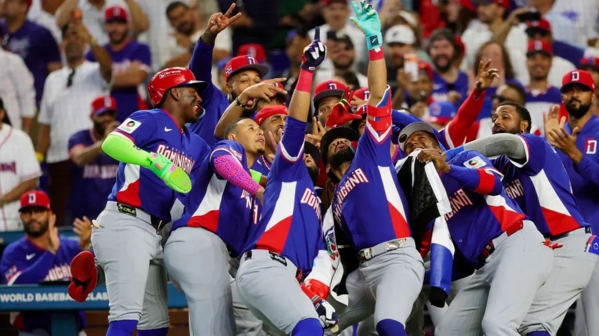 RD enloquece con victoria sobre Corea en el Clásico Mundial