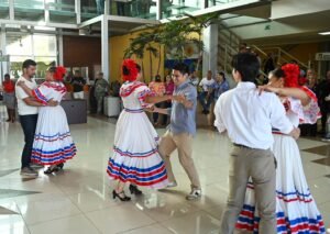 MITUR presenta estrategias de innovación turística a estudiantes de la University of Pennsylvania