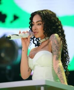 Yailin consolida su fama entre éxitos musicales y constantes controversias