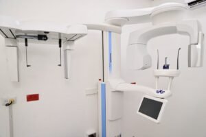 Director del SNS entrega tomógrafo panorámico en el Hospital Inmaculada Concepción de Cotuí