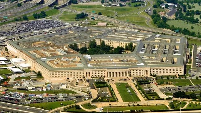 Jefe del Pentágono asegura que EE.UU. le gana de “manera contundente” a Irán