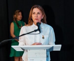 Carolina Mejía muestra cercanía con 50 sectores al encabezar la Asamblea de Cabildo Abierto 2026
