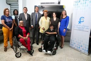 Indotel inaugura laboratorio para impulsar inclusión digital de mujeres con discapacidad