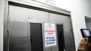 Cierran quirófanos de clínica estética por fallas en condiciones y equipos