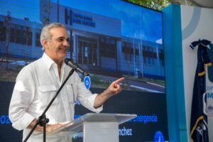 Presidente Abinader entrega remozamiento y ampliación del Hospital Materno Infantil Dr. Jaime Sánchez en Barahona, que beneficiará a miles de familias de toda la Región Enriquillo