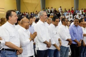 Presidente Luis Abinader entrega remodelado Club Los Cachorros de Cristo Rey con inversión de más de RD$54 millones