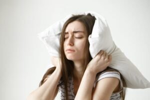 Dormir poco: el hábito silencioso que puede afectar seriamente tu salud