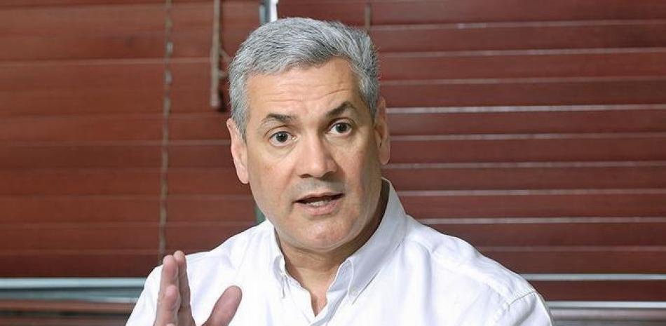 Gonzalo Castillo informa que recuperó su visa estadounidense de 10 años