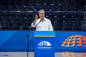 Presidente Abinader inaugura moderna Arena Virgilio Travieso Soto tras remodelación integral