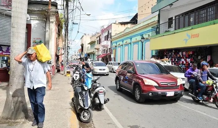 Comerciantes de Santiago advierten que demoras en la calle El Sol amenazan la actividad comercial