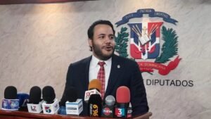 PRSC propone cambios al Código Penal para proteger la libertad de expresión y el ejercicio médico
