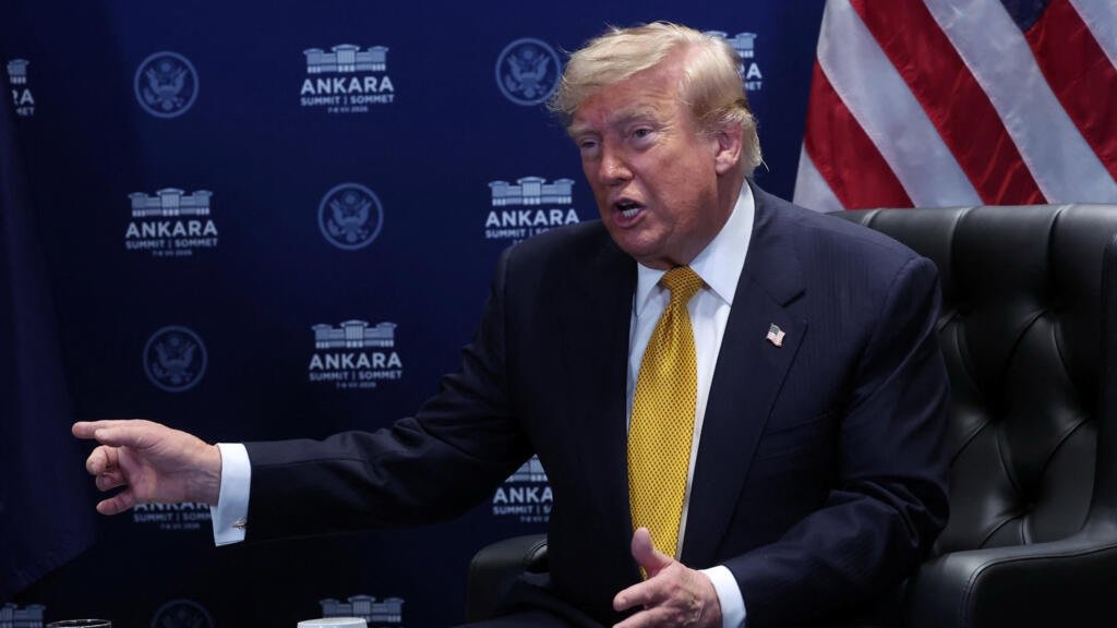 Trump advierte a Irán de un posible nuevo ataque esta noche