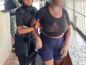 Operativo de Migración pone el foco en comercios chinos y detiene a 24 haitianos