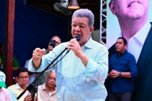 Leonel Fernández acelera la Fuerza del Pueblo y suma nuevas figuras rumbo a 2028