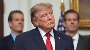 Trump amenaza con responder con fuerza tras ataques de Irán contra bases de EE. UU.